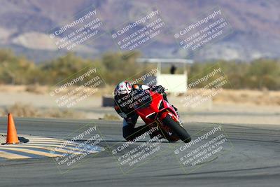 media/Jan-09-2022-SoCal Trackdays (Sun) [[2b1fec8404]]/Turn 14 (10am)/